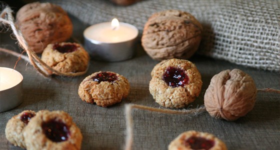 Veganské ovesné koláčky s džemem