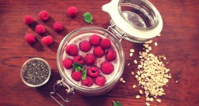 Malinový chia puding
