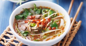 Vietnamská hovězí Pho polévka