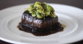 Hovězí steak s cuketovým Julienne