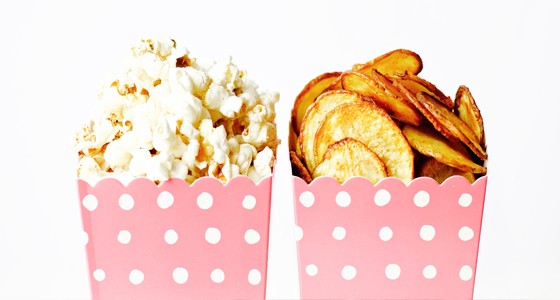Domácí popcorn a chipsy