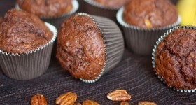 Banánové muffiny s pekanovými ořechy