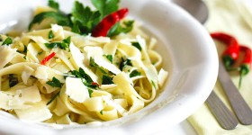 Těstoviny aglio e olio