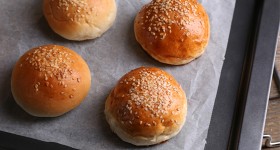 Domácí hamburgerové žemle