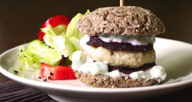Fitness burger s kuřecím masem