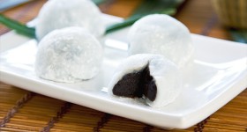 Japonský rýžový dezert Daifuku