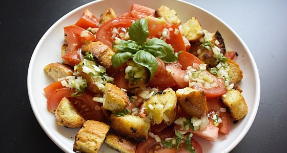 Salát Panzanella