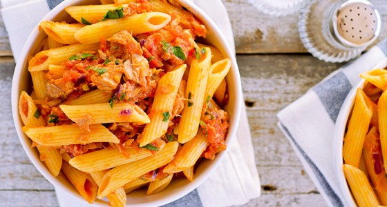 Penne s rajčaty a tuňákem