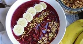 Acai smoothie miska