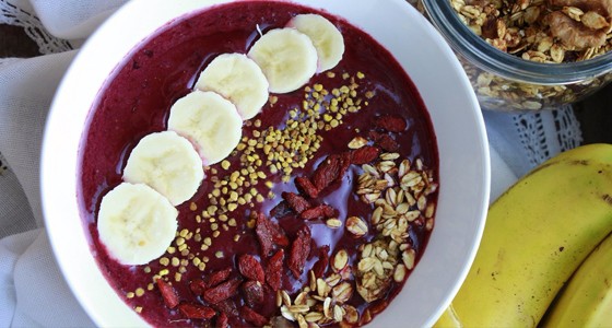 Acai smoothie miska