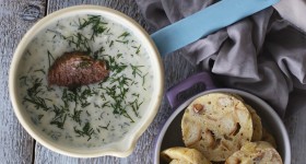 Koprová omáčka s karlovarským knedlíkem