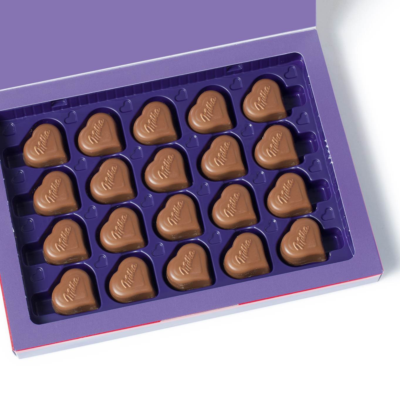 Milka I Love Milka bonboniéra lískooříšková náplň - Online supermarket ...